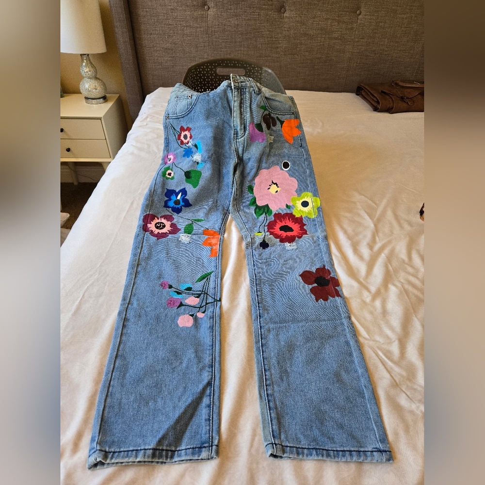 MISSLOOK Colorful Floral Women's Straight Leg Jeans